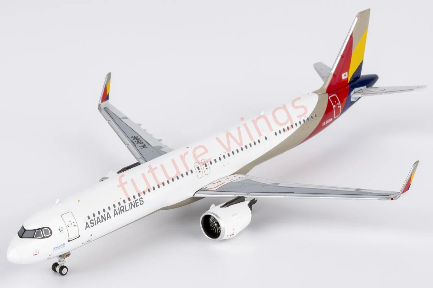 1:400 NG Models NG13129 Asiana Airlines A321neo HL8586 Aircraft Model+Free Tractor