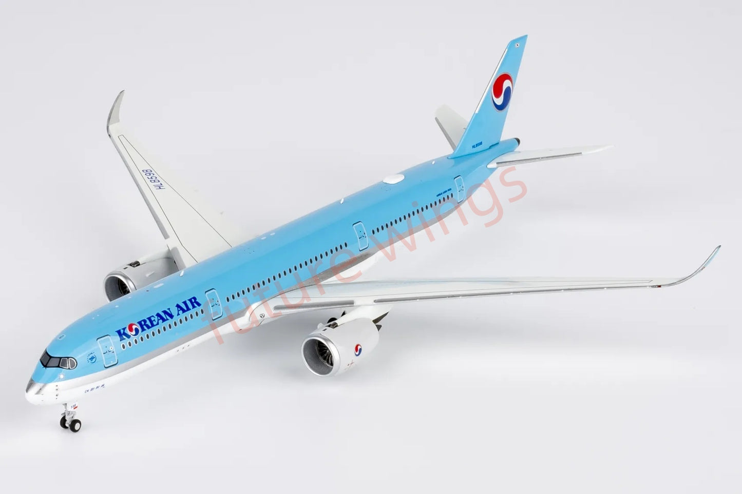 1:400 NG Models NG39102 Korean Air A350-900 HL8598 Aircraft Model+Free Tractor
