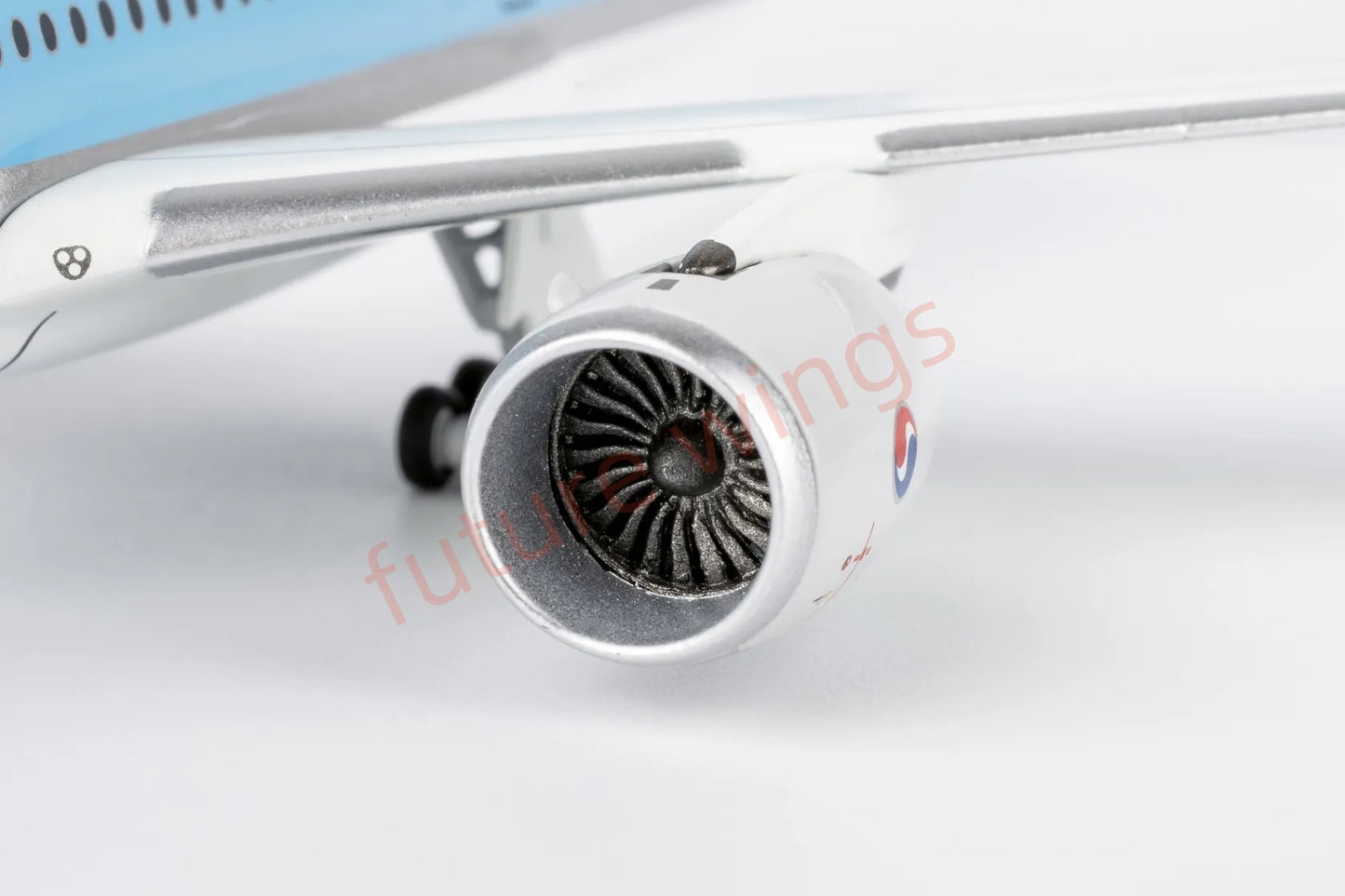 1:400 NG Models NG39103 Korean Air A350-900 HL8597 Aircraft Model+Free Tractor