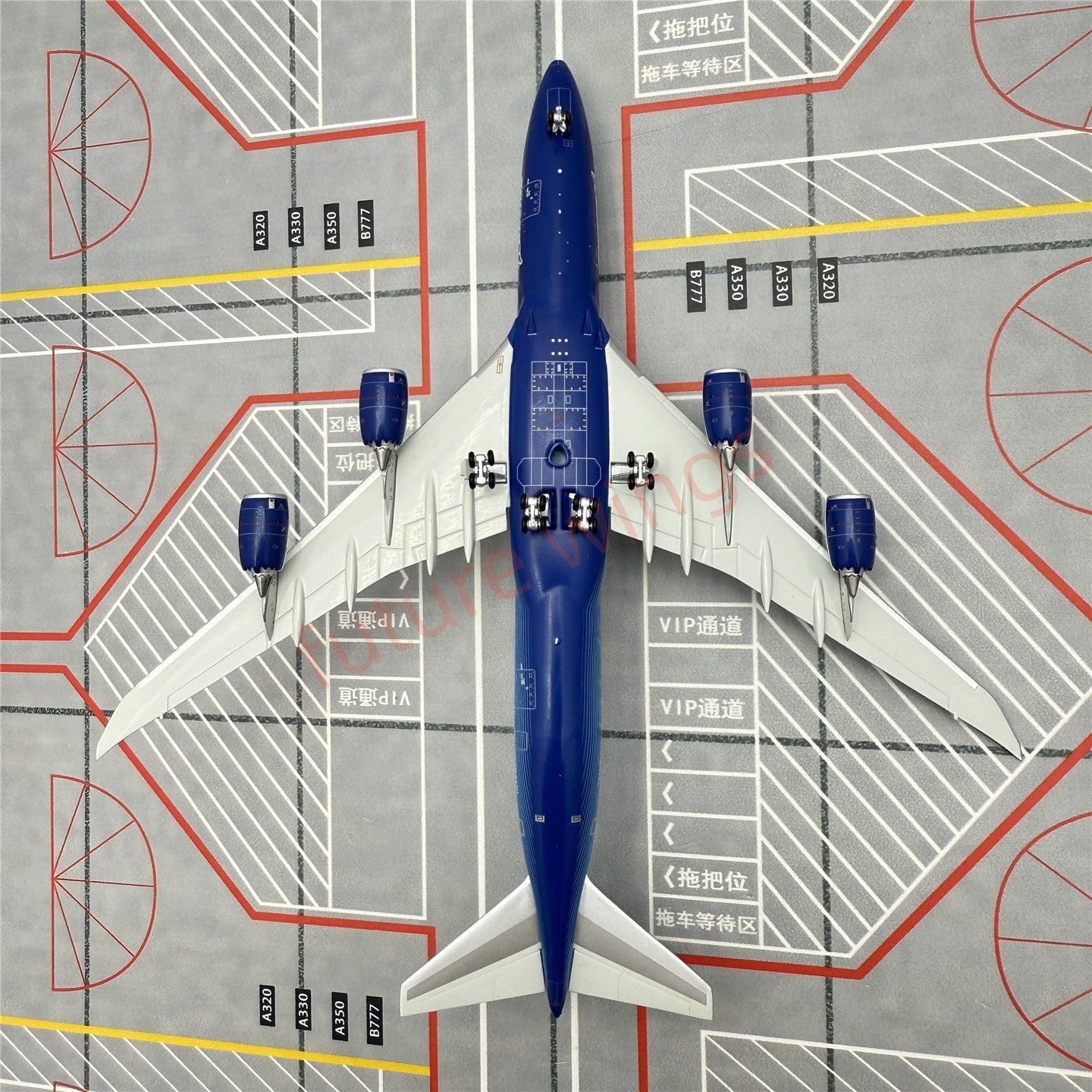 1:400 HX Models Boeing House Color B747-8 Aircraft Model With Stand+Free Tractor