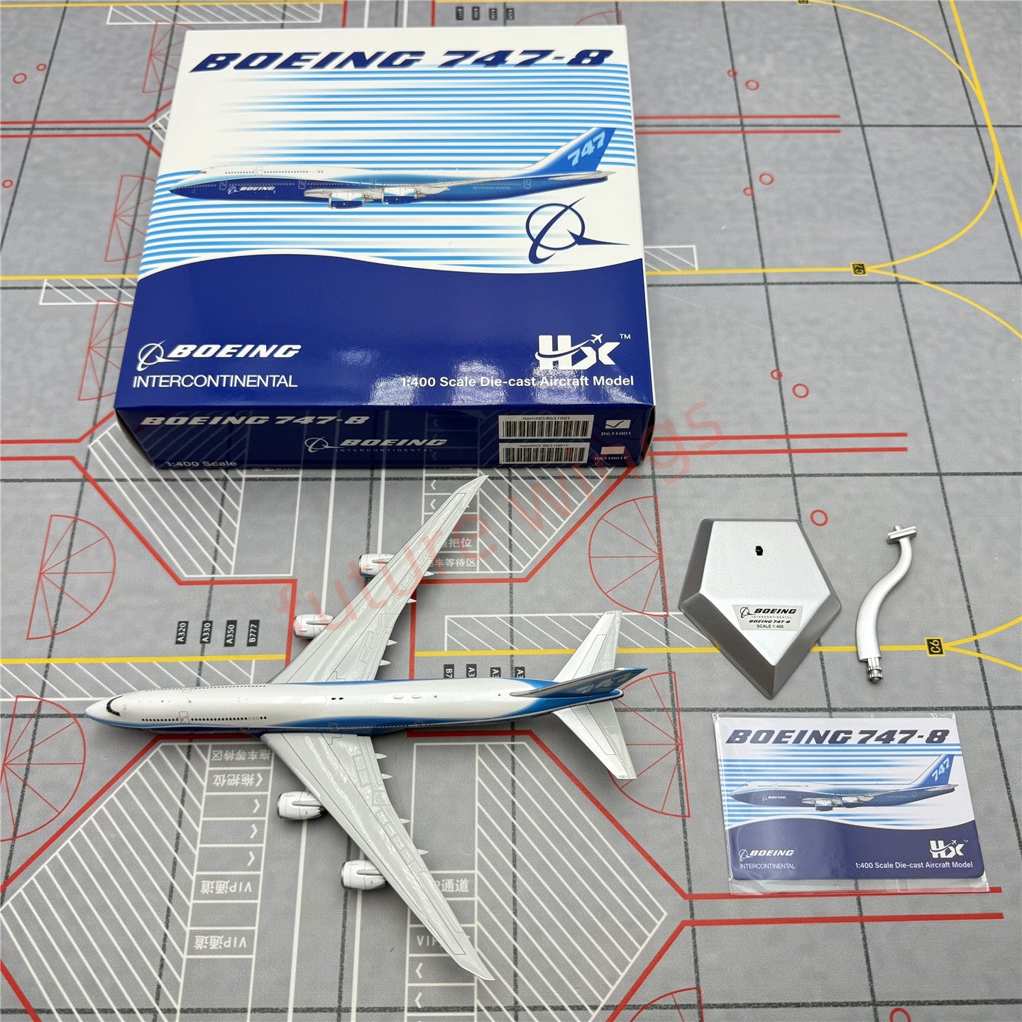 1:400 HX Models Boeing House Color B747-8 Aircraft Model With Stand+Free Tractor