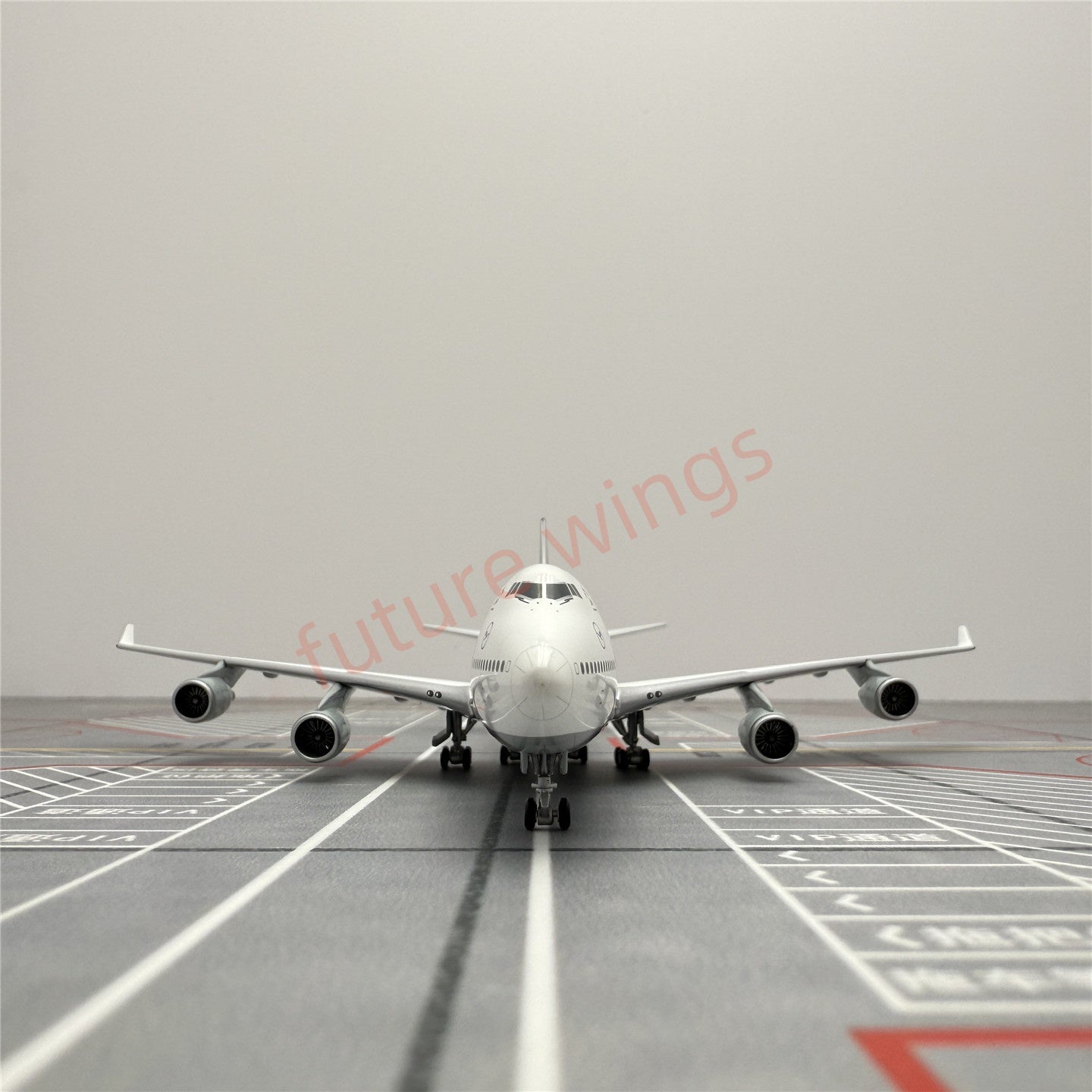1:400 YY Wings Lufthansa Airlines Boeing 747-8 D-ABVH "50Years" Aircraft Model+Free Tractor