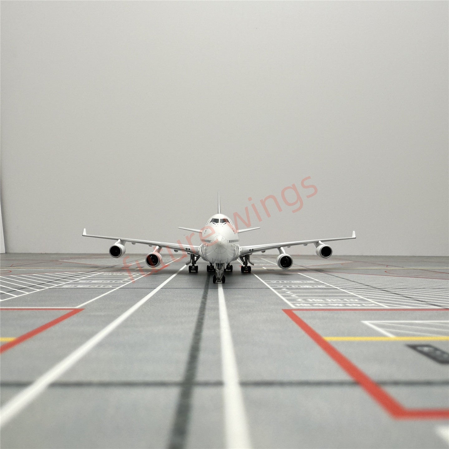 1:400 YY Wings Lufthansa Airlines B747-400 D-ABVY D-ABTA Aircraft Model+Free Tractor