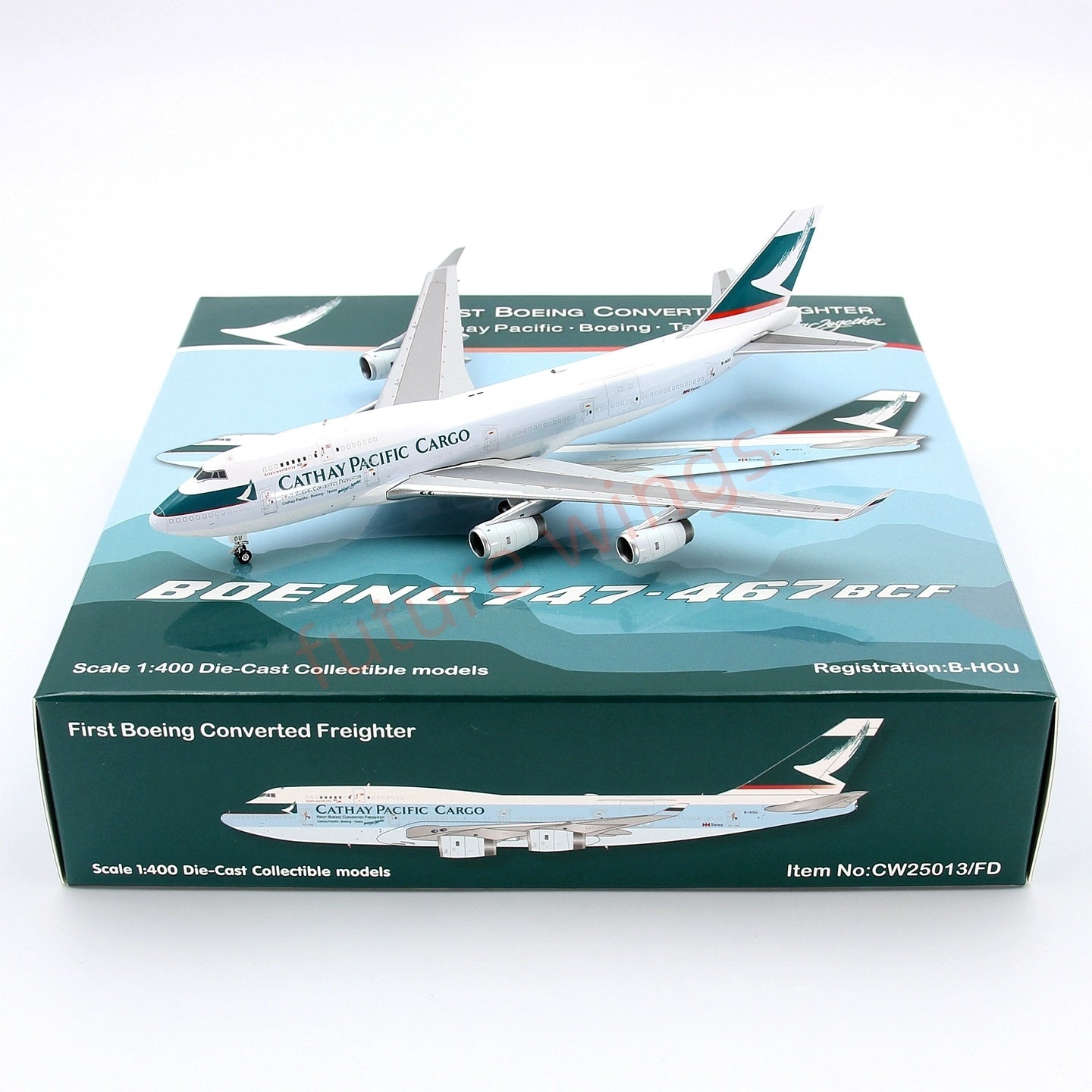 1:400 CW Cathay Pacific Cargo B747-400BCF B-HOU Aircraft Model+Free Tractor