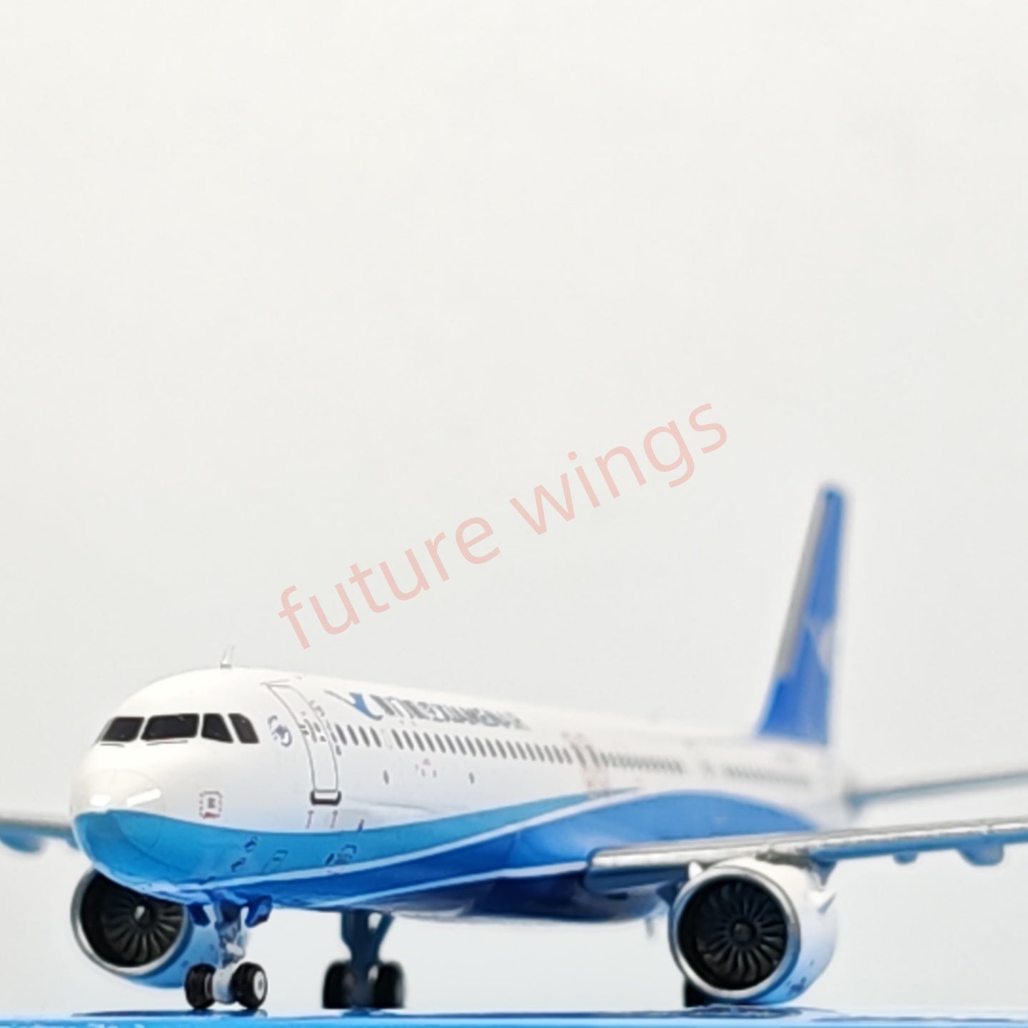1:400 HYJL Wings Xiamen Airlines A321 B-32GA Aircraft Model+Free Tractor