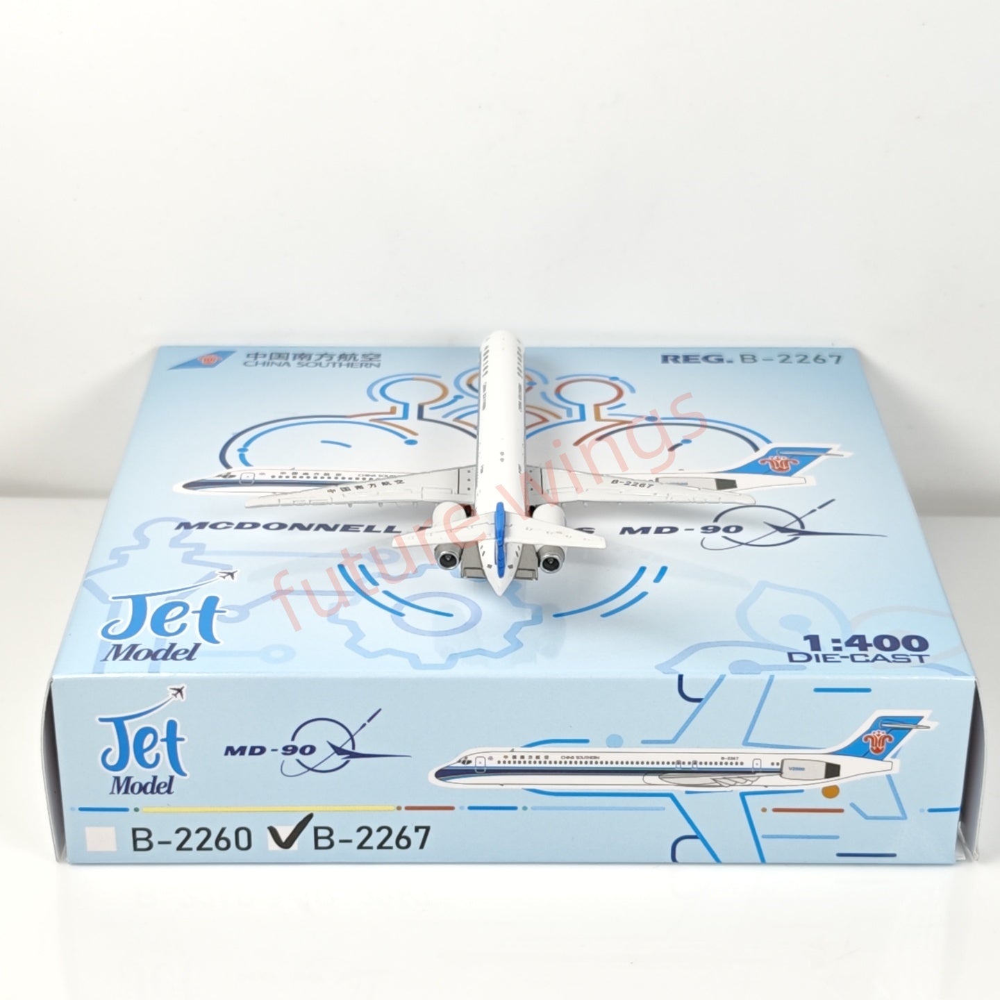 1:400 Jet Model China Southern Airlines MD-90 B-2260 B-2267 Aircraft Model+Free Tractor