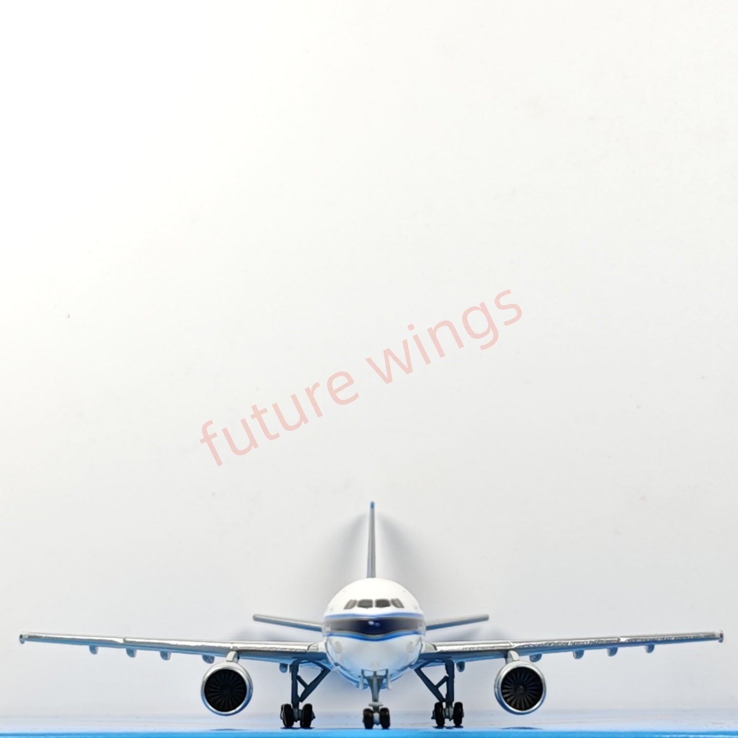 1:400 Jet Model China Southern Airlines A300-600R B-2323 B-2328 B-2329 Aircraft Model+Free Tractor