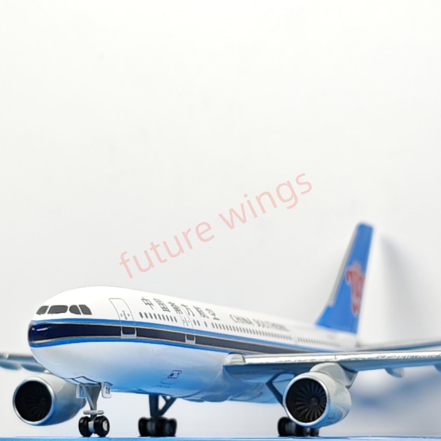 1:400 Jet Model China Southern Airlines A300-600R B-2323 B-2328 B-2329 Aircraft Model+Free Tractor