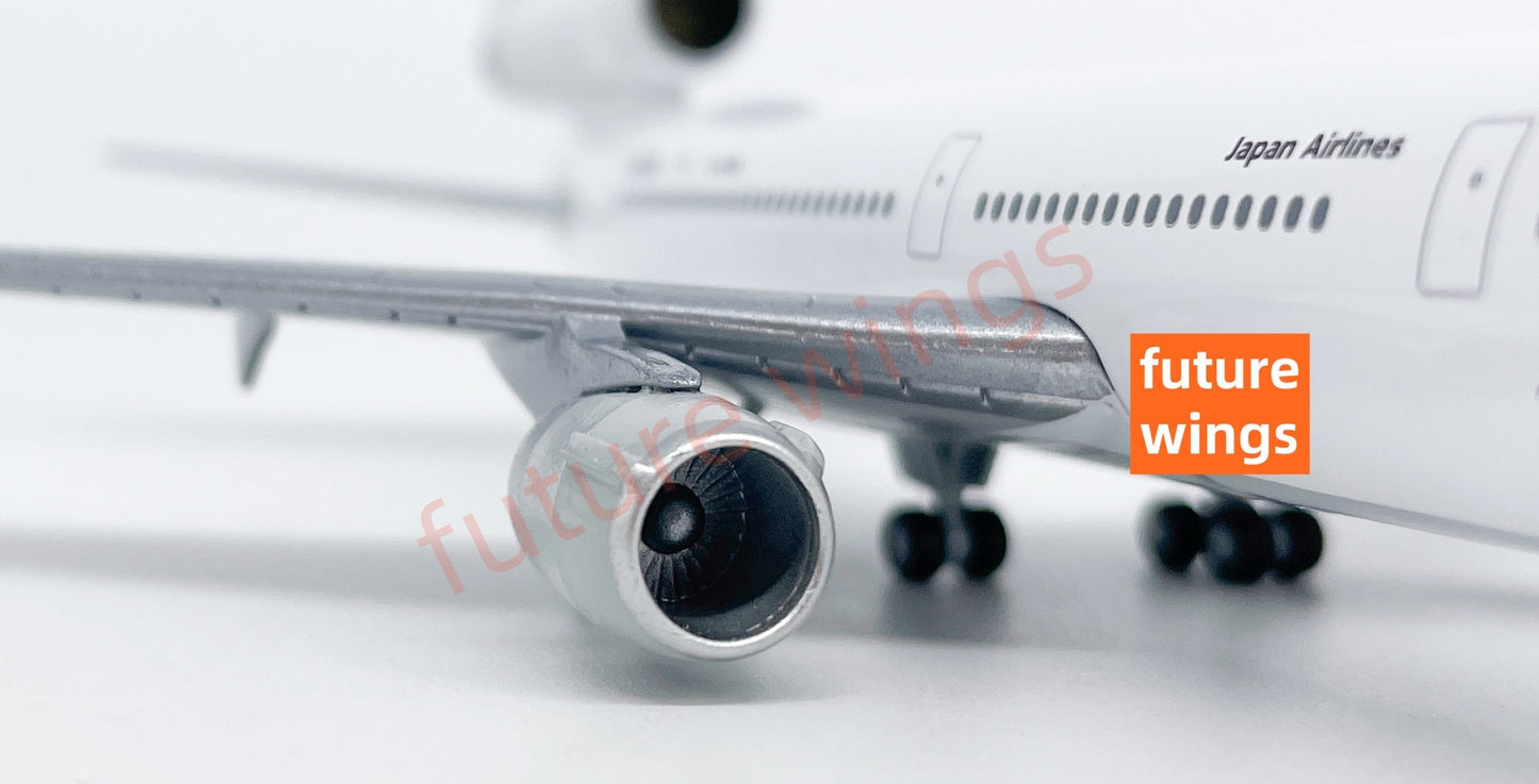 1:400 Jet Model Japan Airlines DC-10 JA8530 JA8532 Aircraft Model+Free Tractor