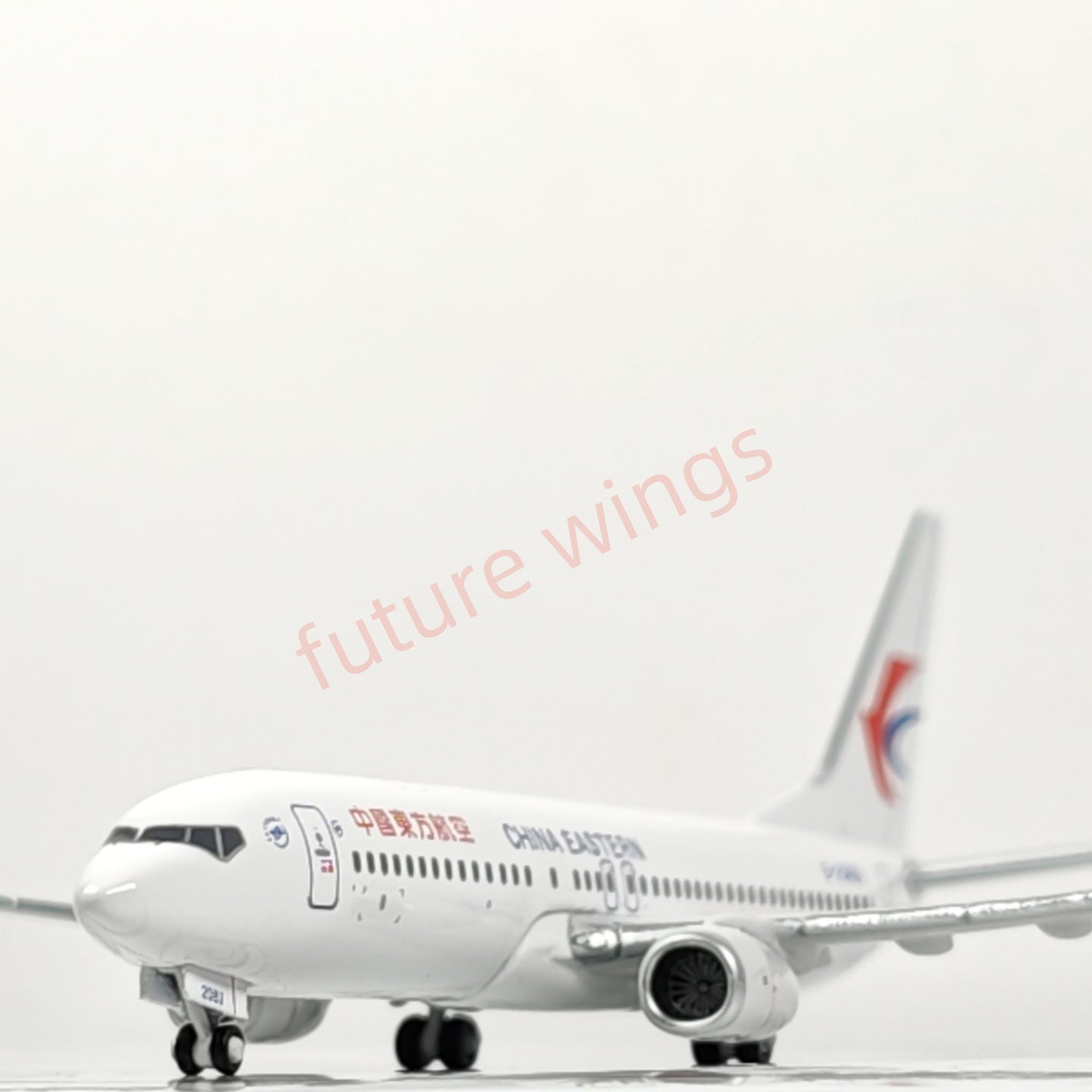 1:400 Jet Model China Eastern Airlines B737-800 B-208U B-208Y Aircraft Model+Free Tractor