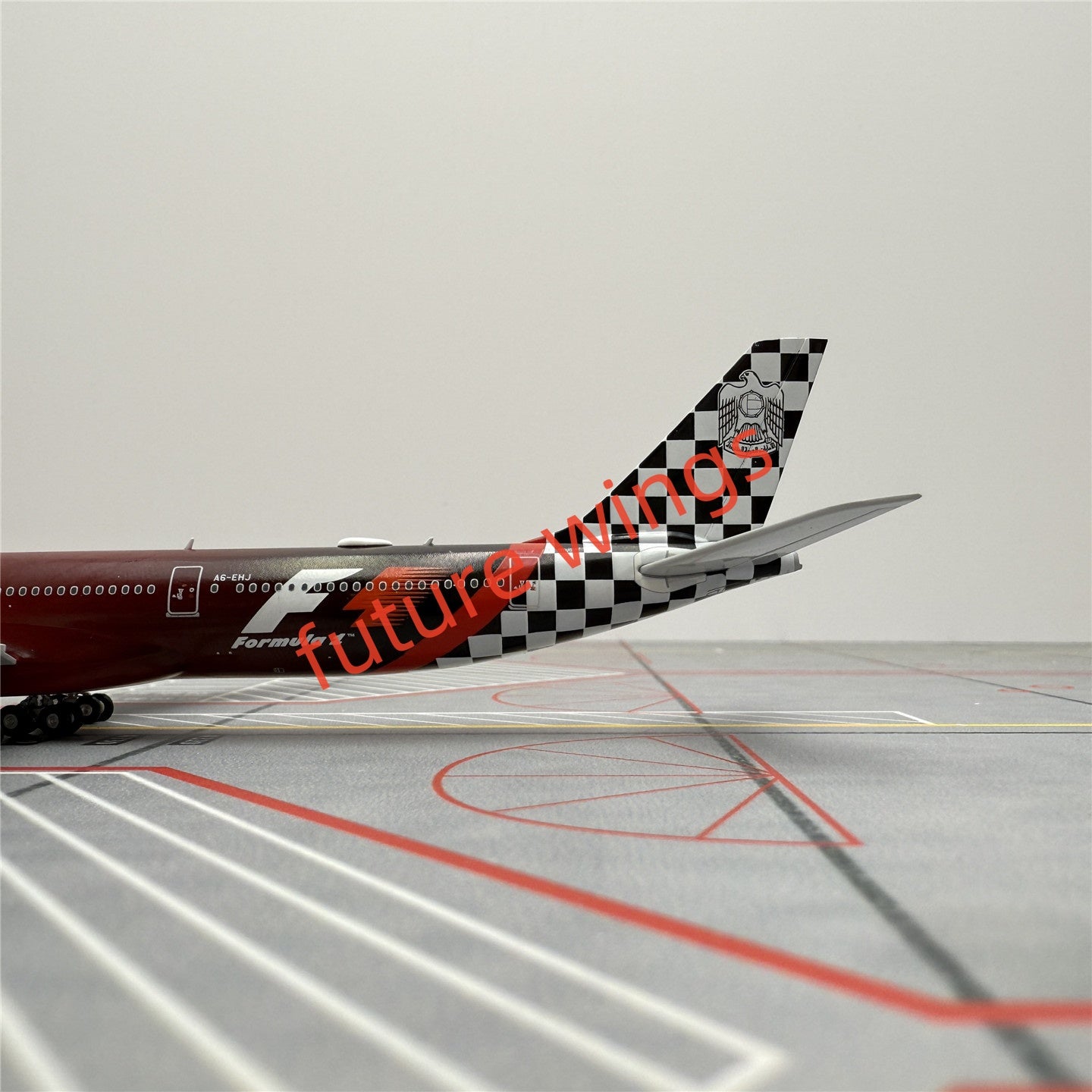 1:400 YY Wings Etihad Airways A340-600 A6-EHJ Aircraft Model+Free Tractor