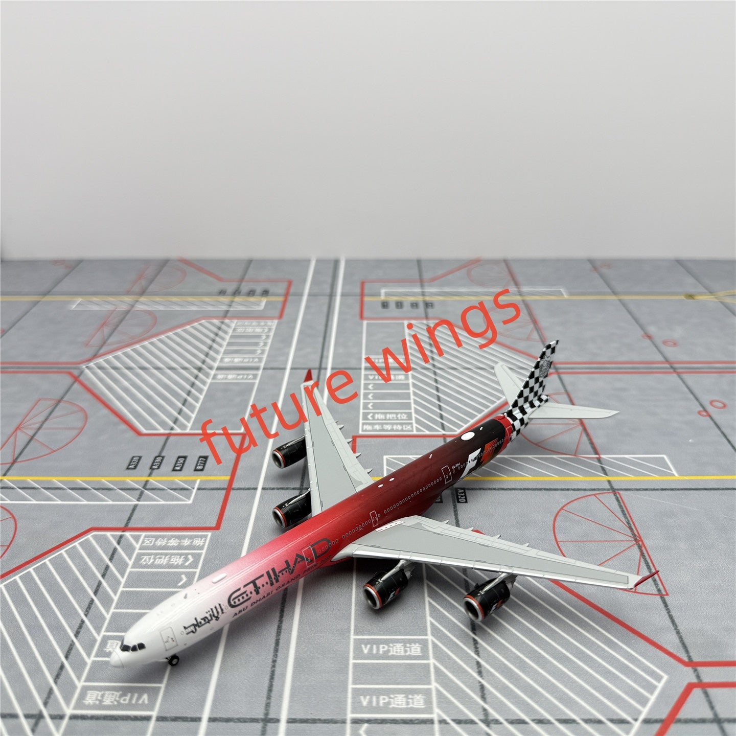 1:400 YY Wings Etihad Airways A340-600 A6-EHJ Aircraft Model+Free Tractor