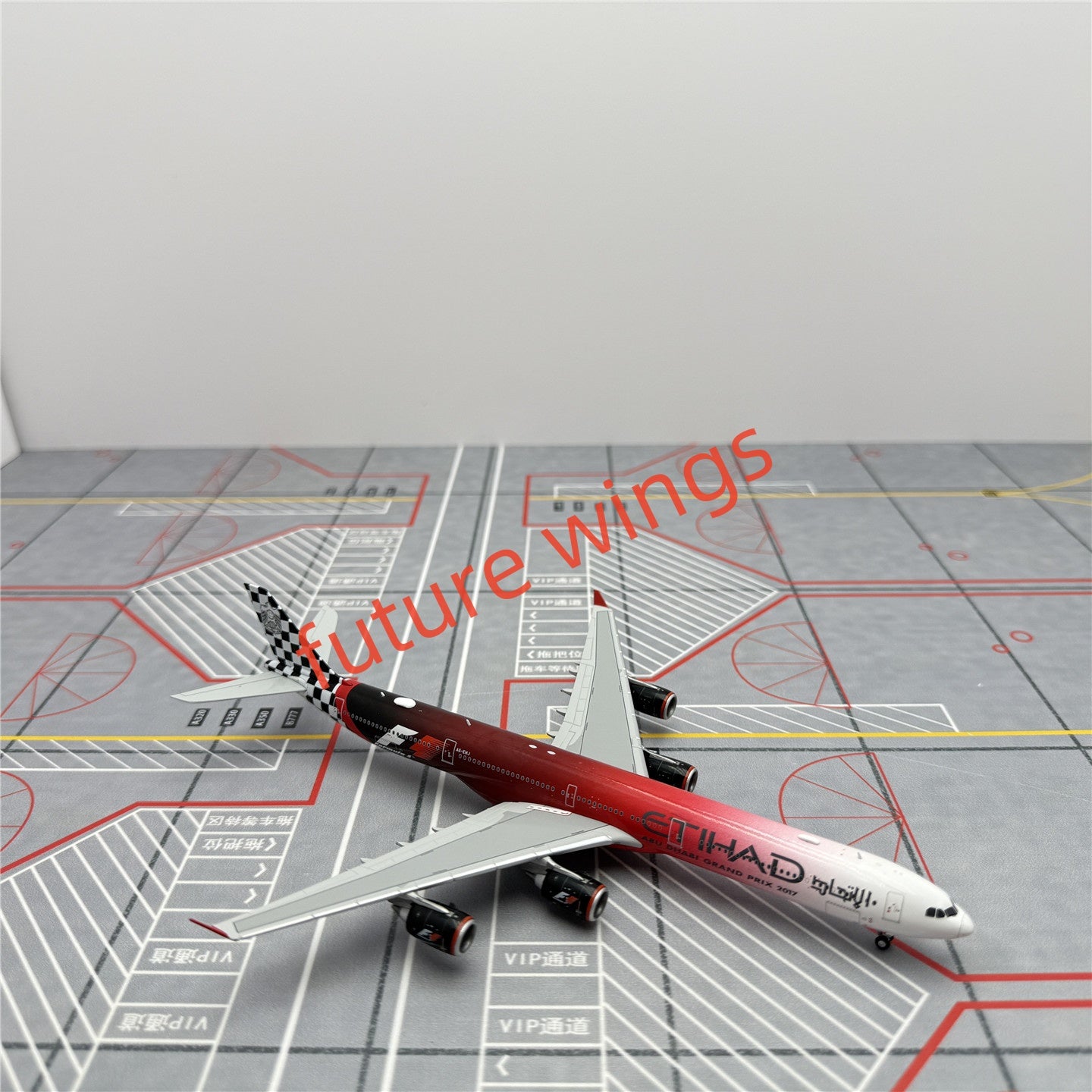 1:400 YY Wings Etihad Airways A340-600 A6-EHJ Aircraft Model+Free Tractor