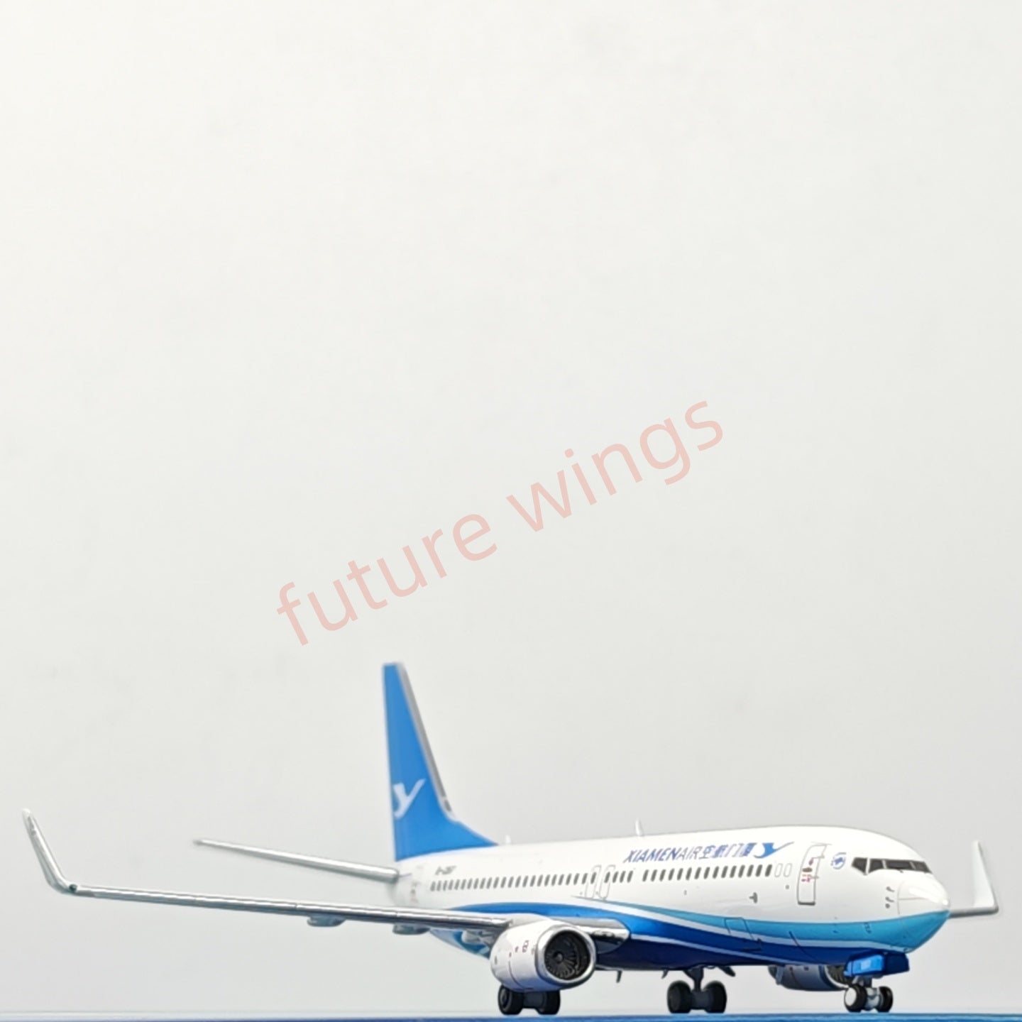 1:400 AeroPolaris Xiamen Airlines B737-800 B-1287 Aircraft Model+Free Tractor