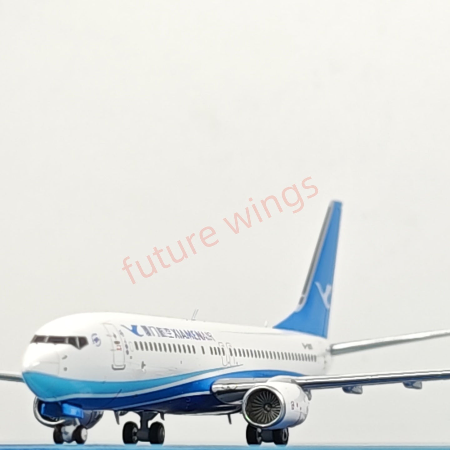 1:400 AeroPolaris Xiamen Airlines B737-800 B-1287 Aircraft Model+Free Tractor