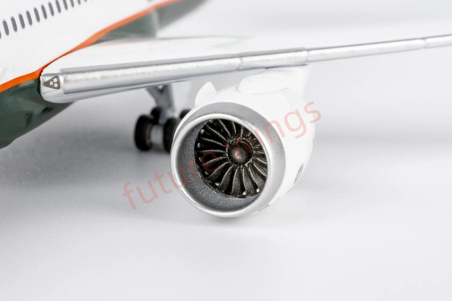 1:400 NG Models NG55141 EVA Air B787-9 B-17887 Aircraft Model+Free Tractor