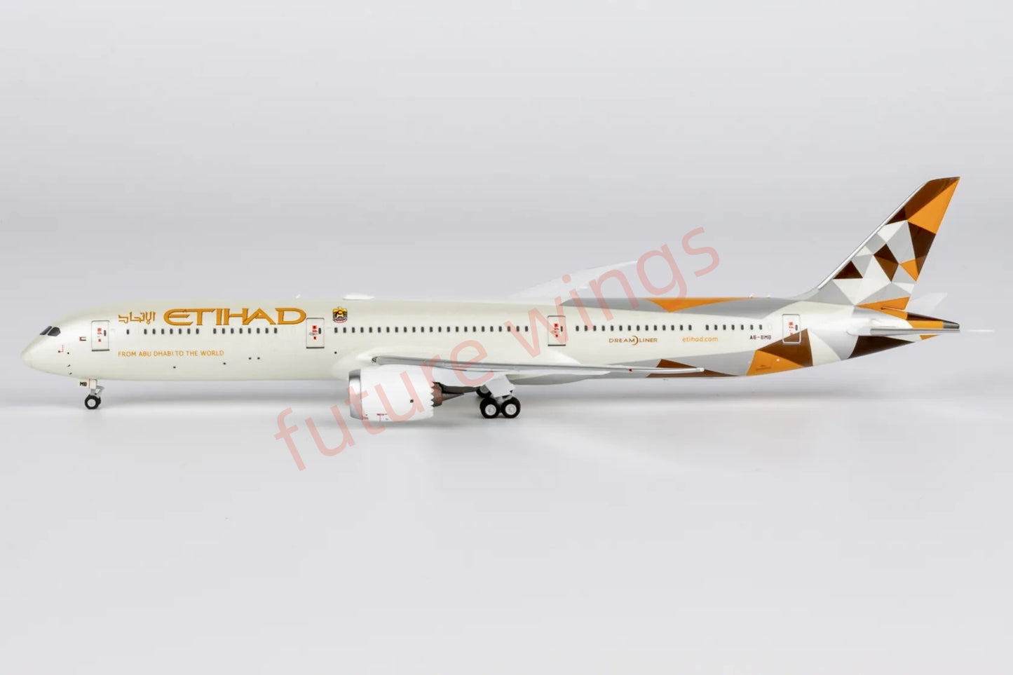 1:400 NG Models NG56032 Etihad Airways B787-10 A6-BMB Aircraft Model+Free Tractor