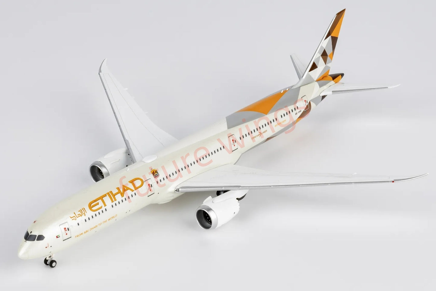 1:400 NG Models NG56032 Etihad Airways B787-10 A6-BMB Aircraft Model+Free Tractor