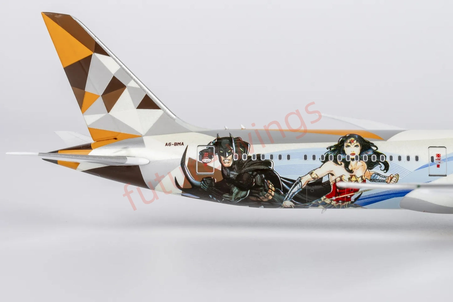 1:400 NG Models NG56031 Etihad Airways B787-10 A6-BMA Aircraft Model+Free Tractor