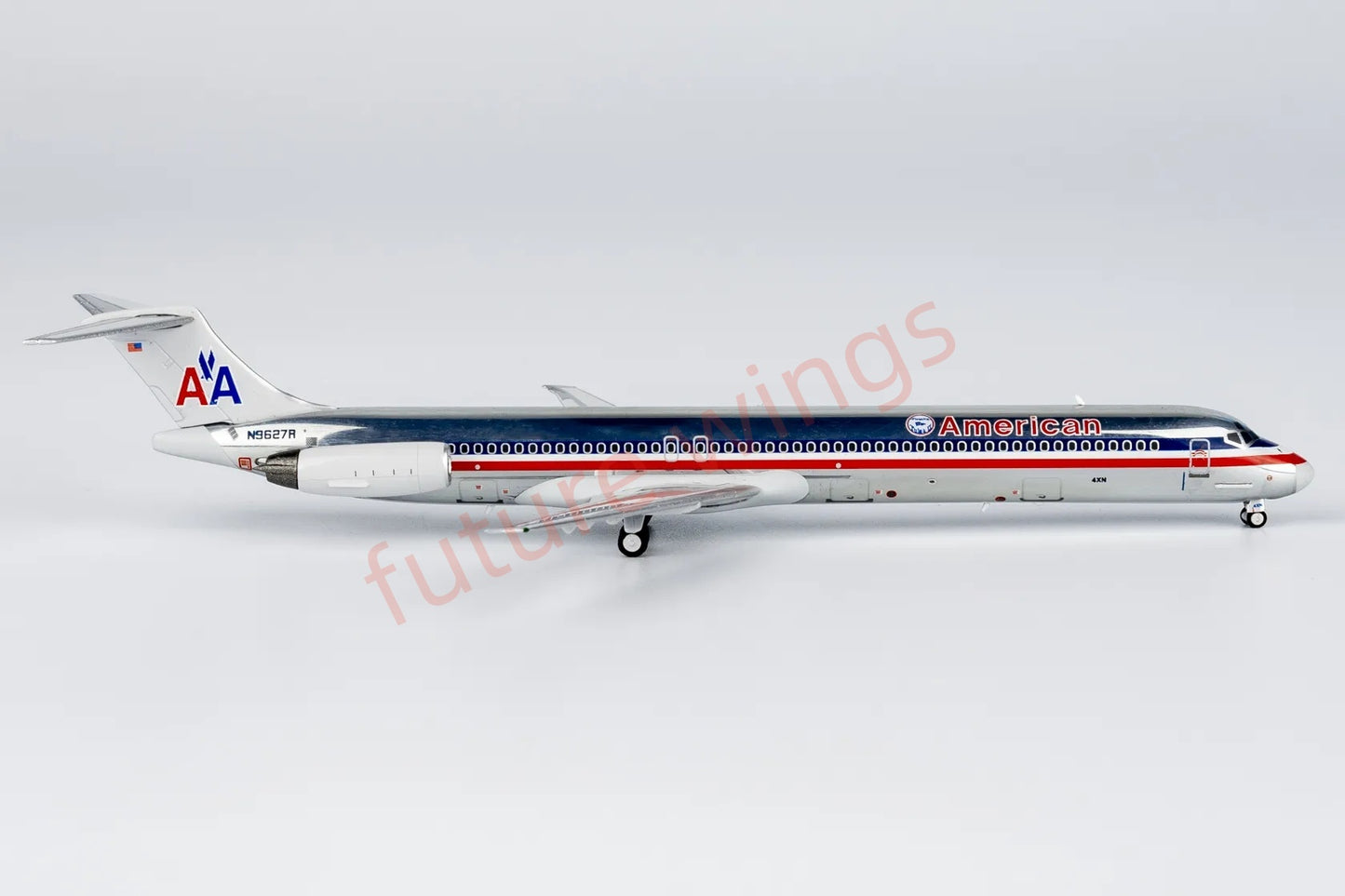 1:400 NG Models NG83009 American Airlines MD-82 N9627 Aircraft Model+Free Tractor