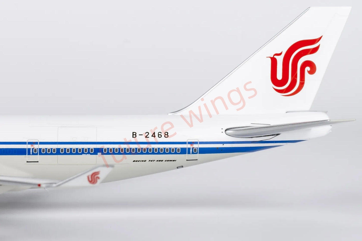 1:400 NG Models NG04007 Air China B747-400M B-2468 Aircraft Model+Free Tractor