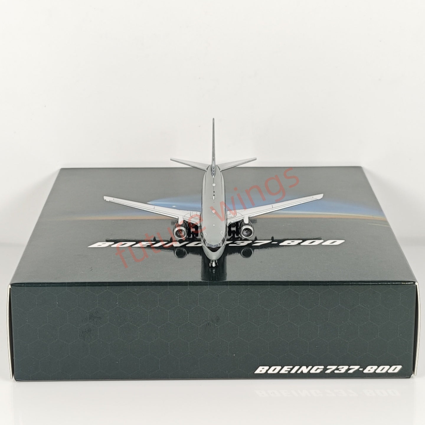 1:400 PandaModel SpaceX B737-800 N154TS Aircraft Model+Free Tractor