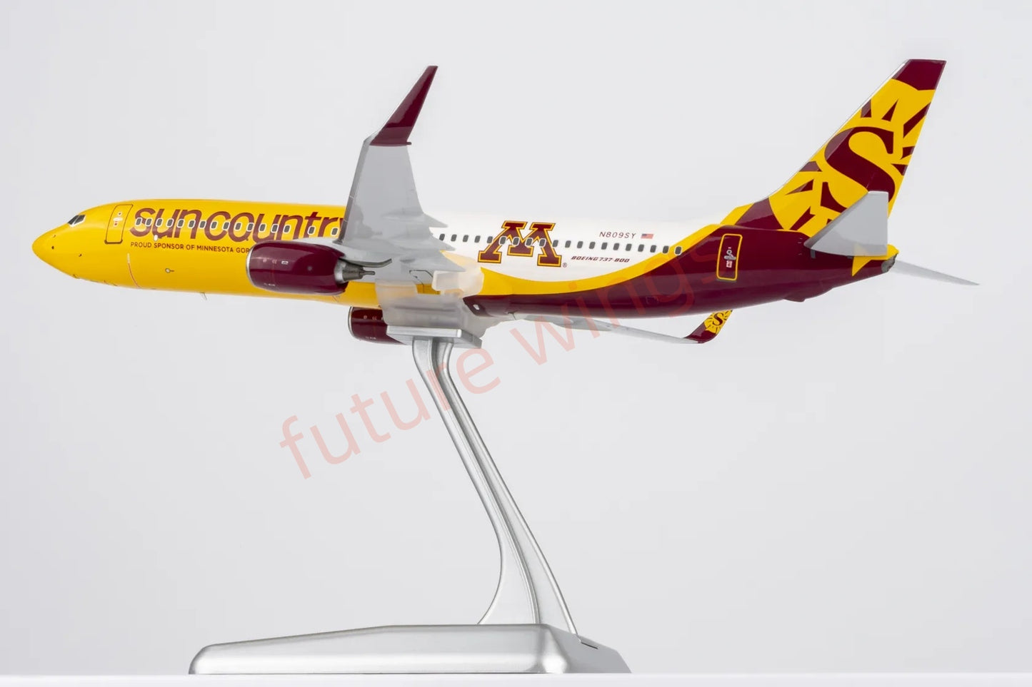 1:200 NG Models NG08049 Sun Country Airlines B737-800 N809SY Diecast Aircraft Model