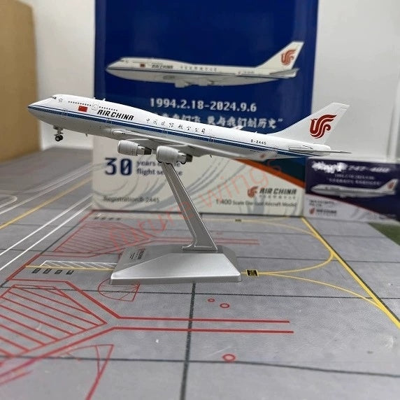 1:400 YY Wings Air China B747-400 B-2445 B-2447 B-2472 Free Tractor +Stand