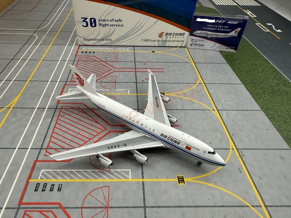 1:400 YY Wings Air China B747-400 B-2445 B-2447 B-2472 Free Tractor +Stand