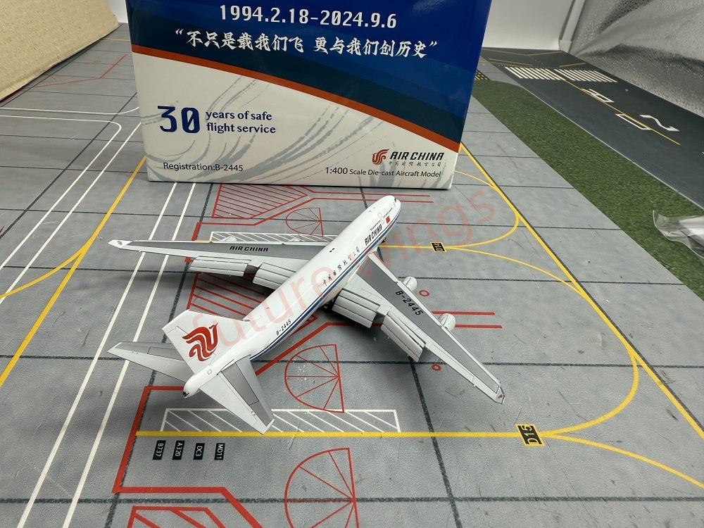 1:400 YY Wings Air China B747-400 B-2445 B-2447 B-2472 Free Tractor +Stand
