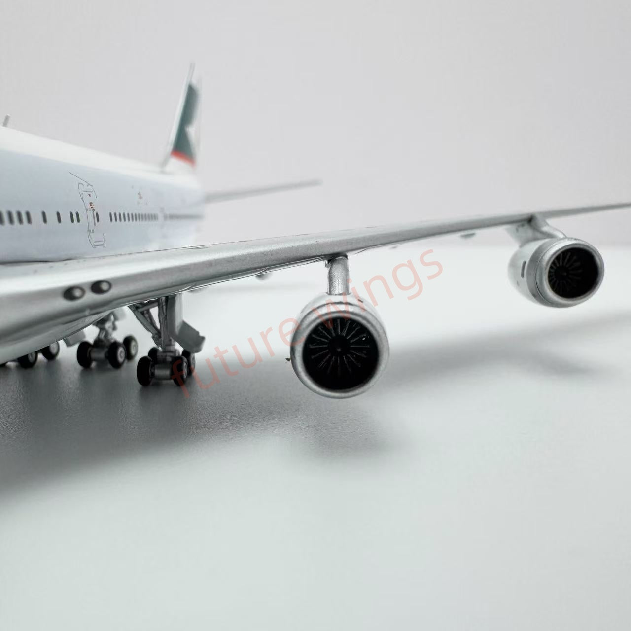 1:400 YY Wings Cathay Pacific B747-300 VR-HON "50years"Free Tractor +Stand