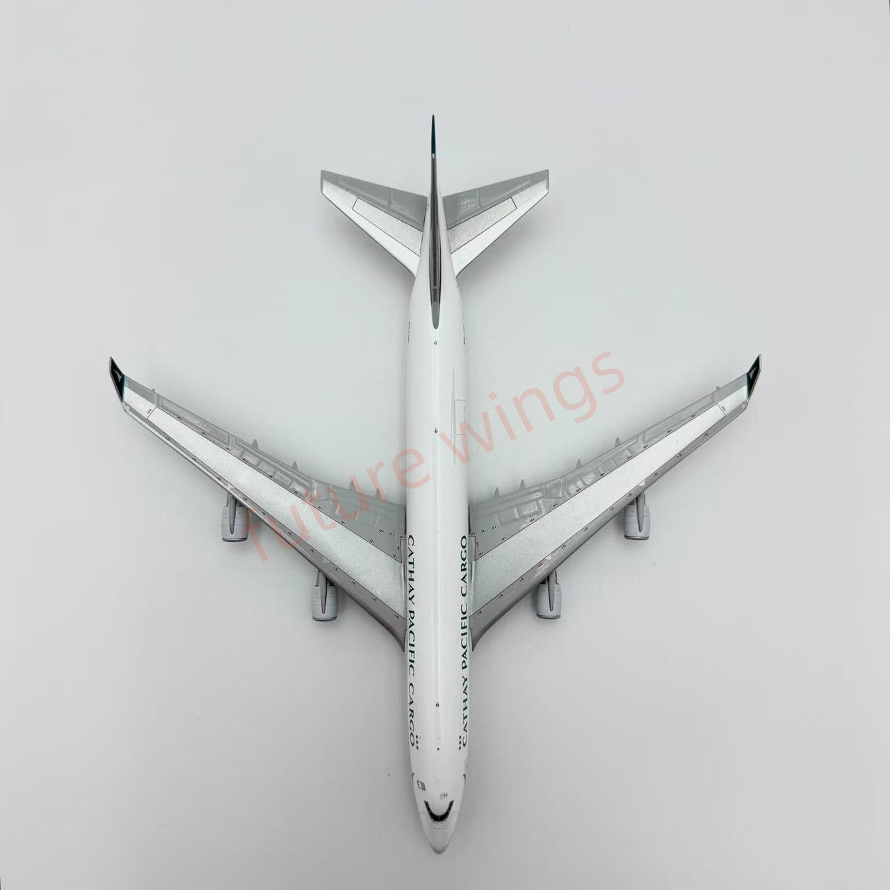 1:400 YY Wings Cathay Pacific Cargo B747-400F B-LIA Aircraft Model+Free Tractor