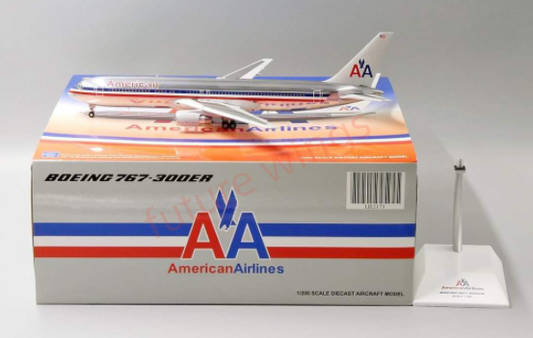 1:200 JC Wings LH2171 American Airlines B767-300ER N374AA Aircraft Model