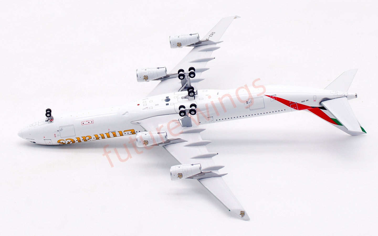 1:400 Aviation400 Emirates Airways A340-300 A6-ERS Aircraft Model Free Tractor+Stand