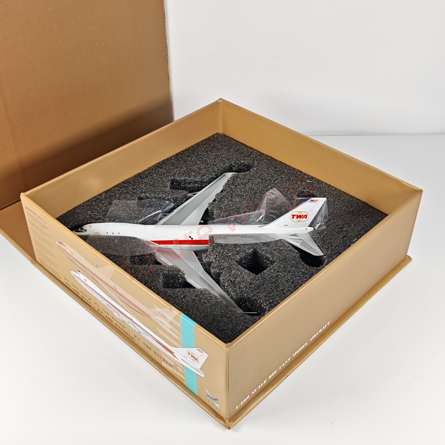 1:400 Patriot TWA Boeing B747-131 N93101 No.5 Diecast Aircraft Model+Free Tractor