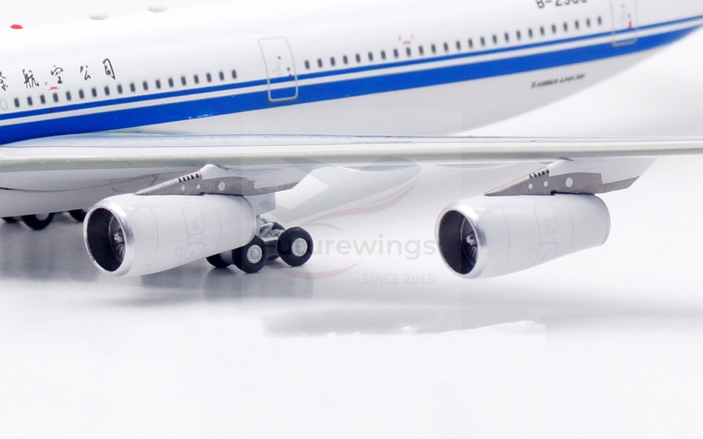 1:400 Aviation400 Air China A340-300 B-2388/B-2389 Aircraft Model Free Tractor+Stand
