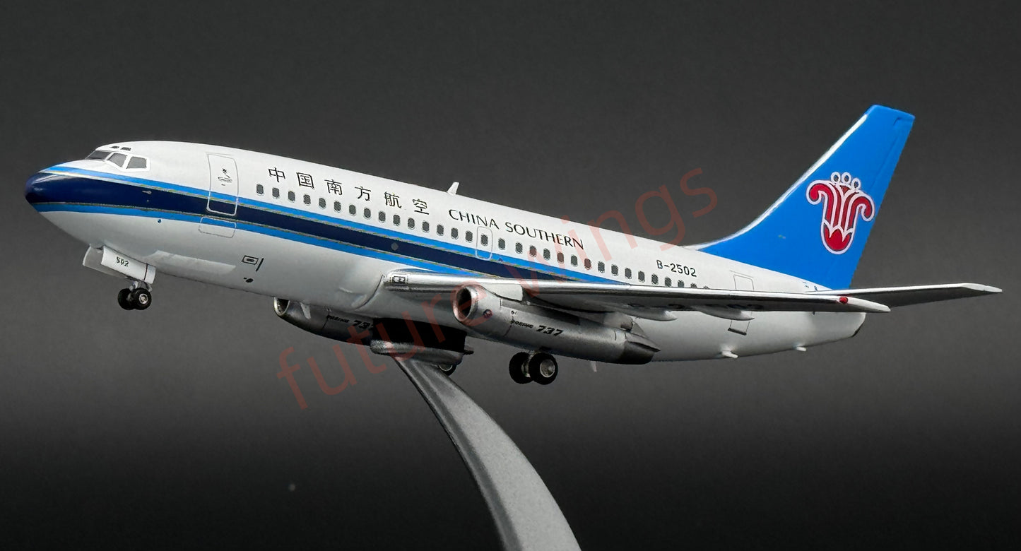 1:200 KJ Model(InFlight200*）China Southern Airlines B737-200 B-2502 Diecast Aircraft Model