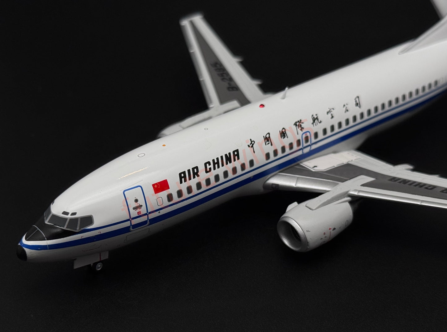 1:200 KJ Model(InFlight200*) Air China B737-200 B-2585 Diecast Aircraft Model