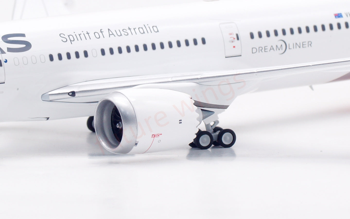 1:200 InFlight200 Qantas Airways B787-9 VH-ZNI Diecast Aircraft Model