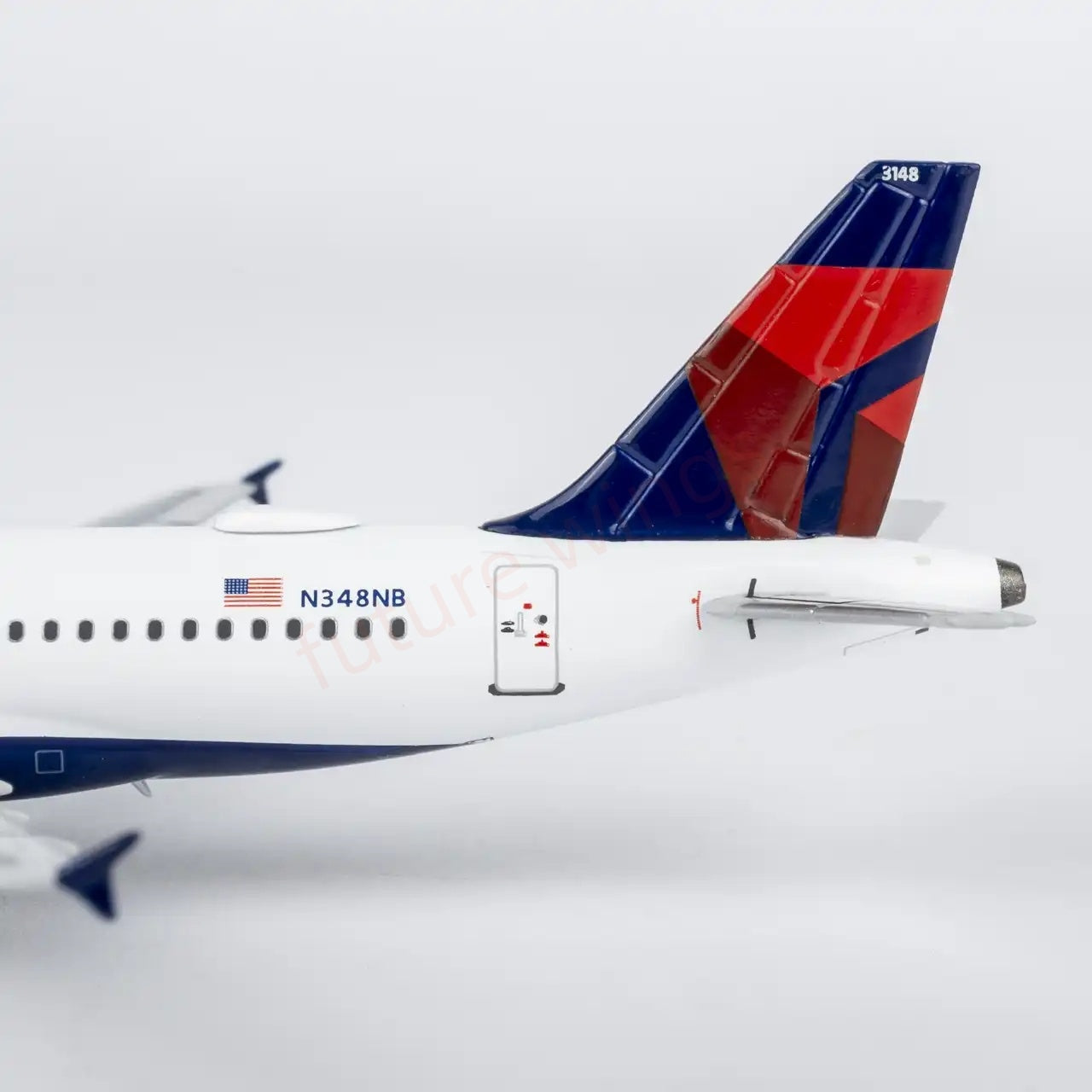 1:400 NG Models NG49039 Delta Airlines Airbus A319 N348NB Aircraft Model+Free Tractor