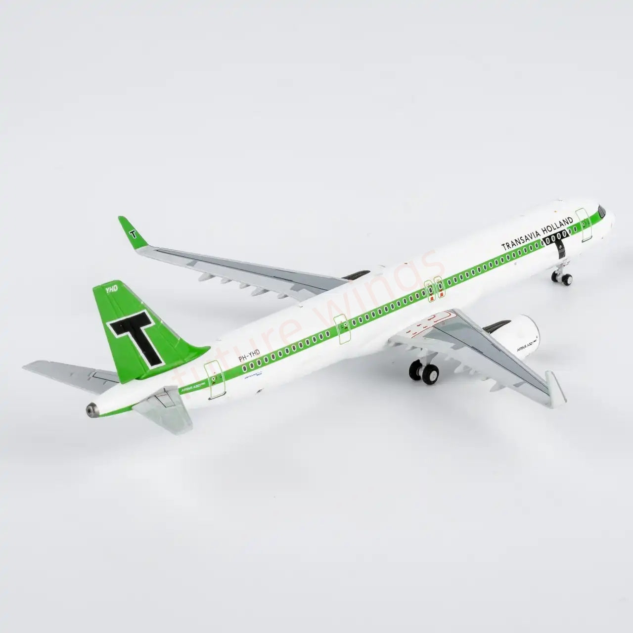 1:400 NG Models NG13139 Transavia Airlines A321neo PH-YHD Aircraft Model+Free Tractor