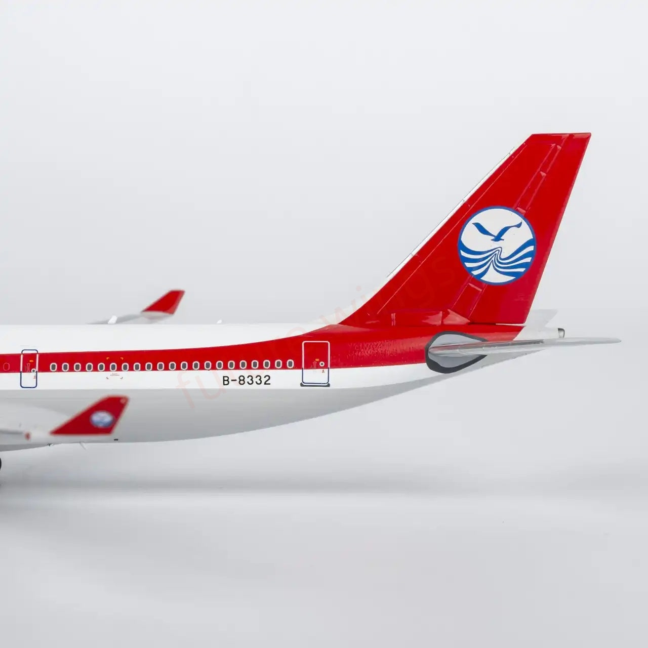 1:400 NG Models NG61104 Sichuan Airlines Airbus A330-200 B-8332 Aircraft Model+Free Tractor