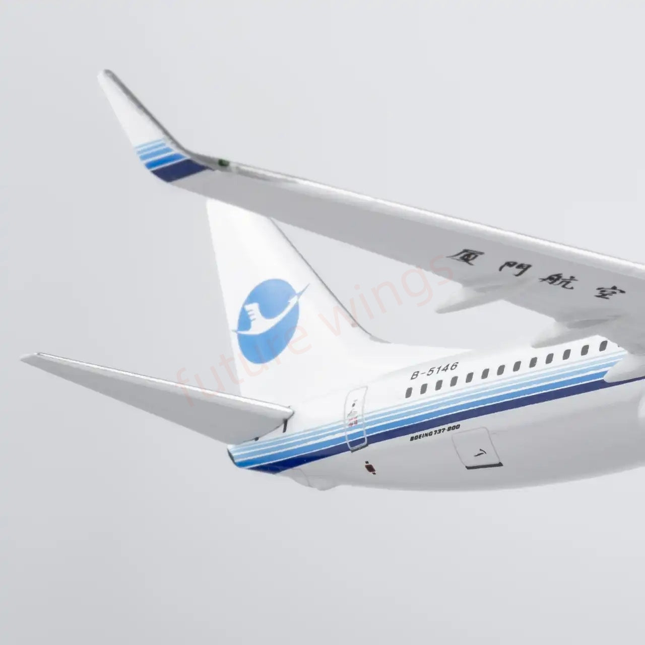 1:400 NG Models NG64155 XiamenAir B737-800 B-5146 Aircraft Model+Free Tractor