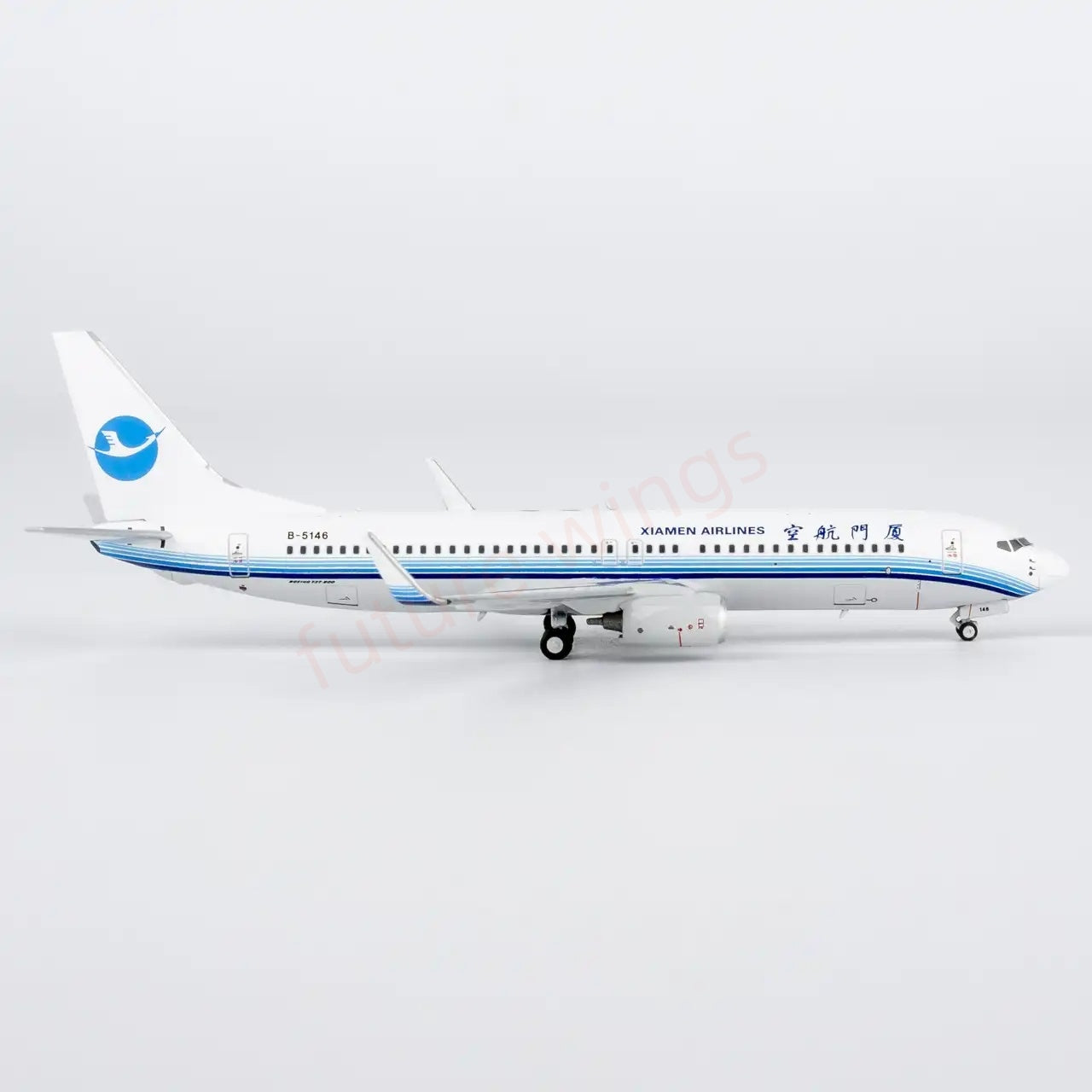 1:400 NG Models NG64155 XiamenAir B737-800 B-5146 Aircraft Model+Free Tractor