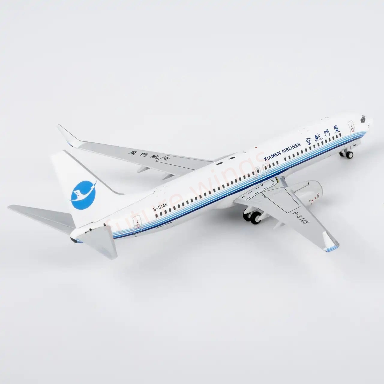 1:400 NG Models NG64155 XiamenAir B737-800 B-5146 Aircraft Model+Free Tractor