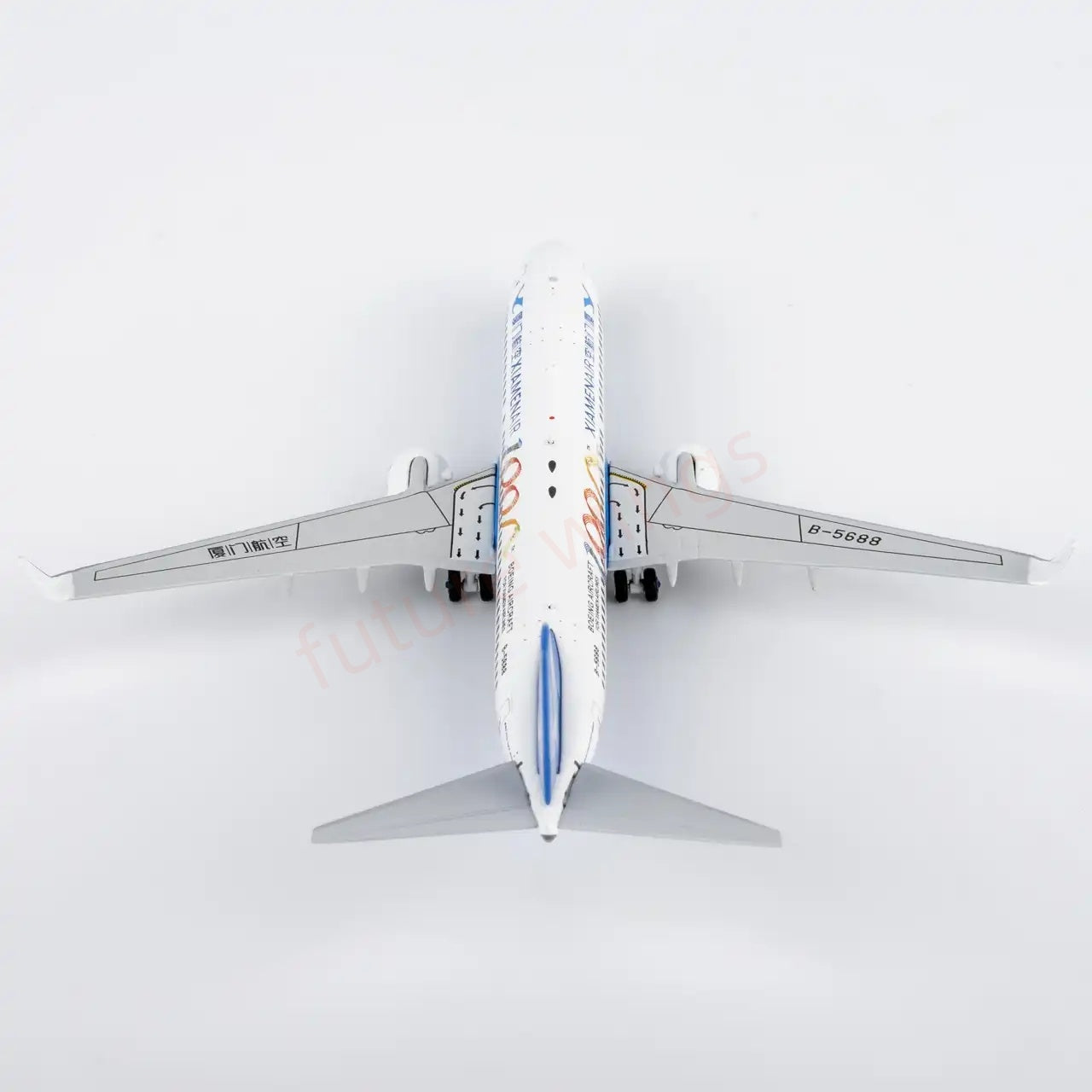 1:400 NG Models NG64147 XiamenAir B737-800 B-5688 “100th” Aircraft Model+Free Tractor