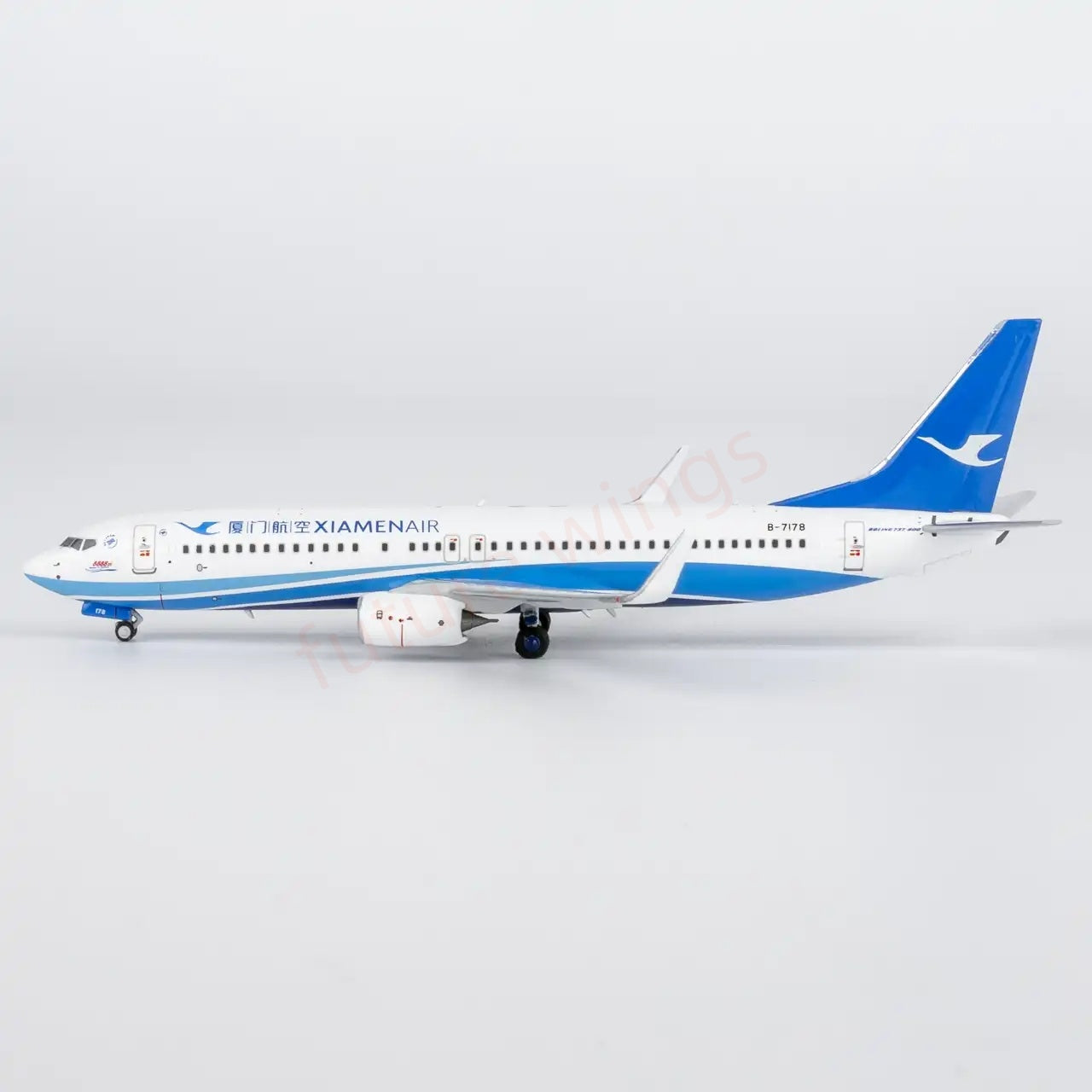 1:400 NG Models NG64148 XiamenAir B737-800 B-7178 Aircraft Model+Free Tractor