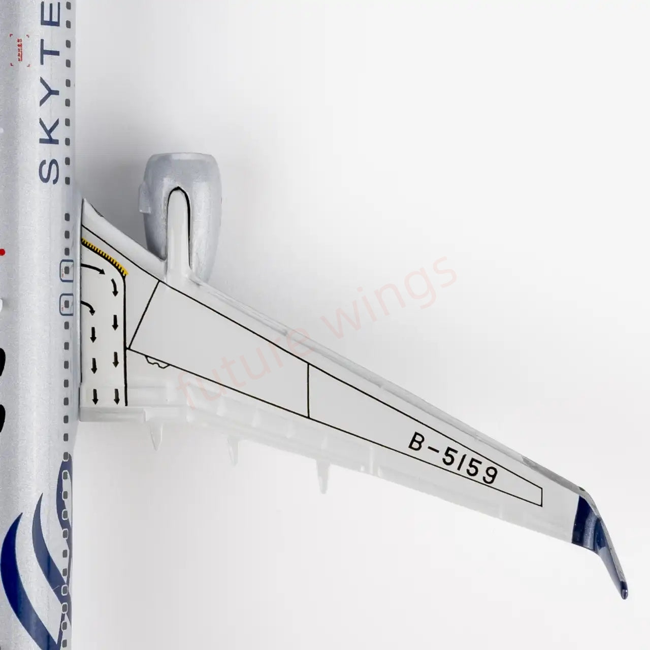 1:400 NG Models NG64151 XiamenAir B737-800 B-5159 "SKYTEAM" Aircraft Model+Free Tractor