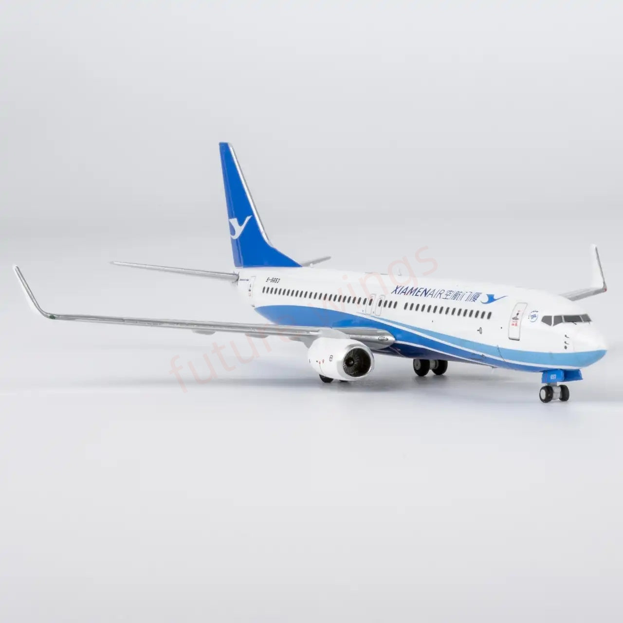 1:400 NG Models NG64158 XiamenAir B737-800 B-5653 Aircraft Model+Free Tractor