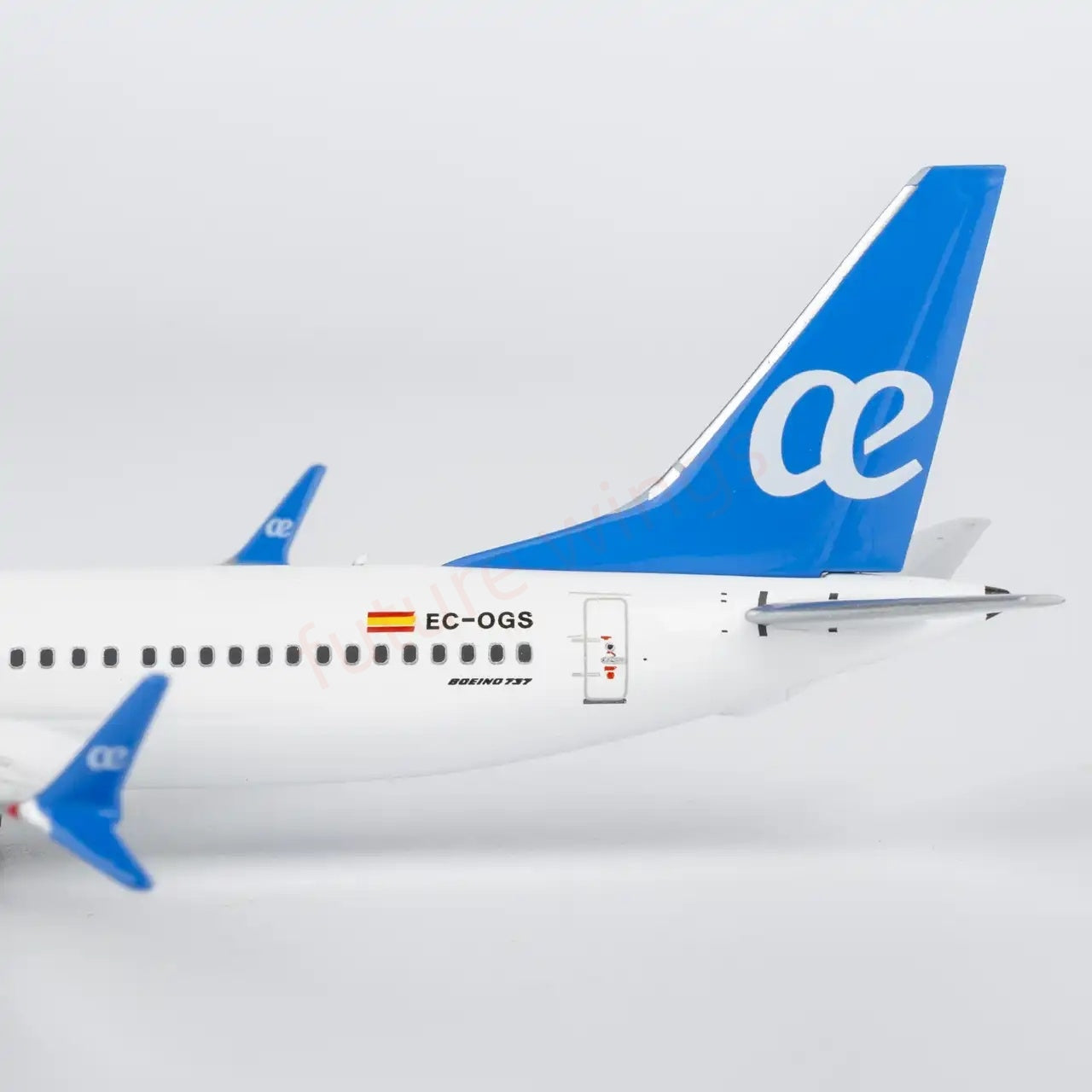 1:400 NG Models NG88044 Air Europa B737 MAX8 ES-OGS Aircraft Model+Free Tractor